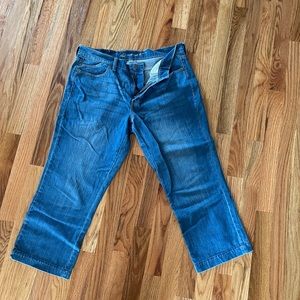 Old Navy Sweetheart Capri